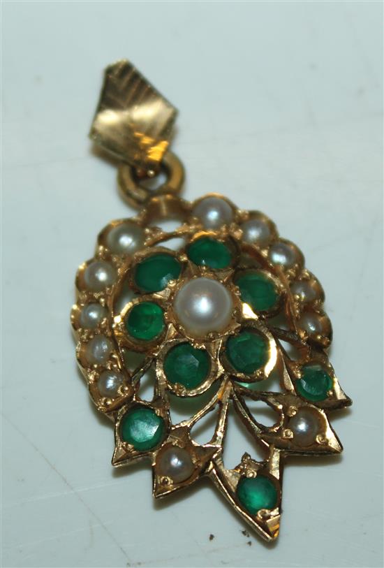 Indian gold, enamelled and pearl pendant